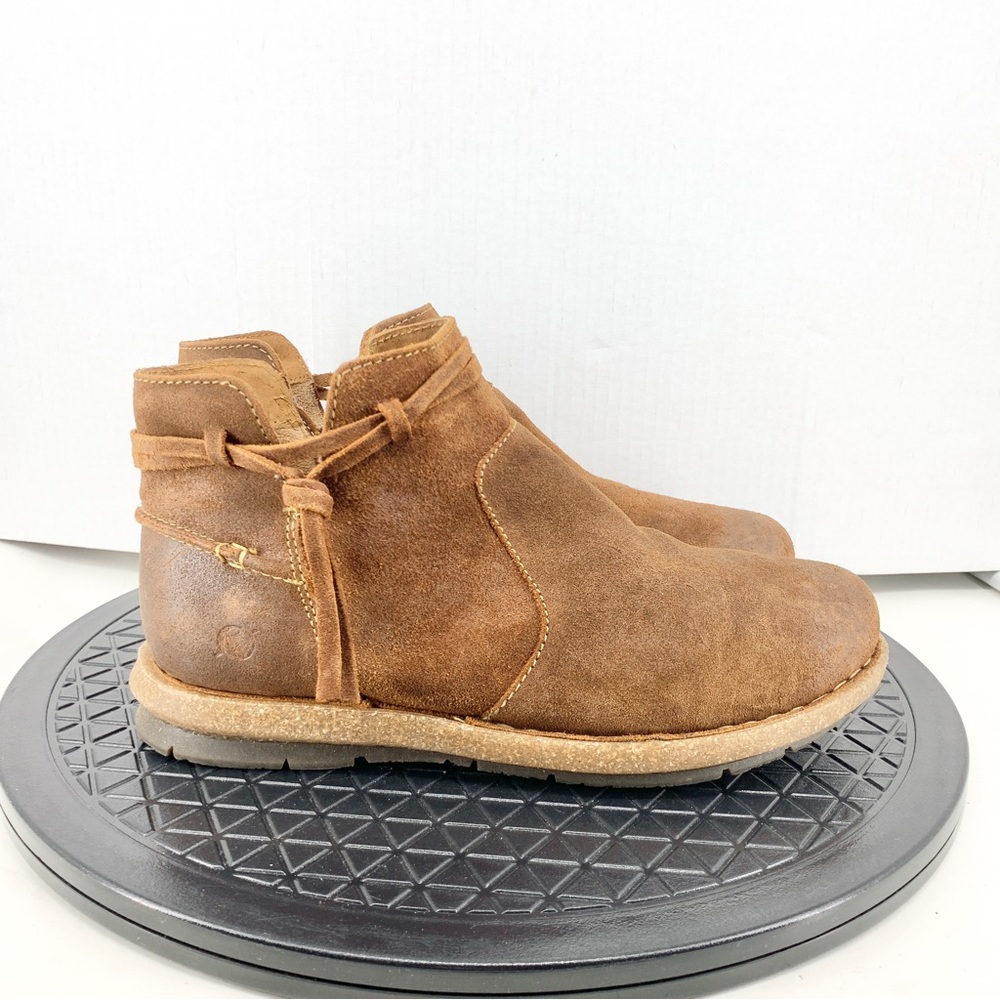 Born Women size 10 Boots Brown Leather Ankle Booties Shoes Zip Tarklin